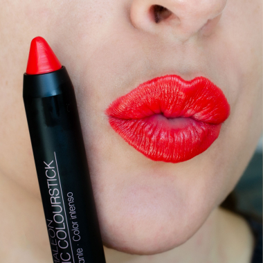 Fluorescent red lipstick