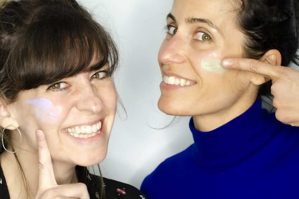 Cómo aplicar una prebase de maquillaje? | Camaleon Cosmetics