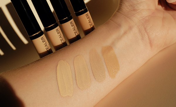 corrector ojeras con ácido hialurónico